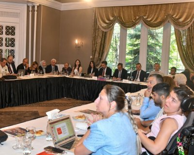 Engelli Bireylerin Sorunlarını Araştırma Komisyonu Başkanı Dr. Mehmet Kasapoğlu ile Toplantı