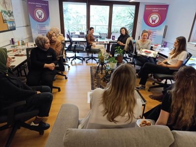 ANNELER GÜNÜ SANAT ATÖLYESİ